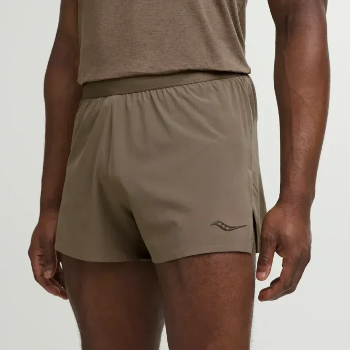 Men’s outpace 2.5″ split short Men’s outpace 2.5″ split short