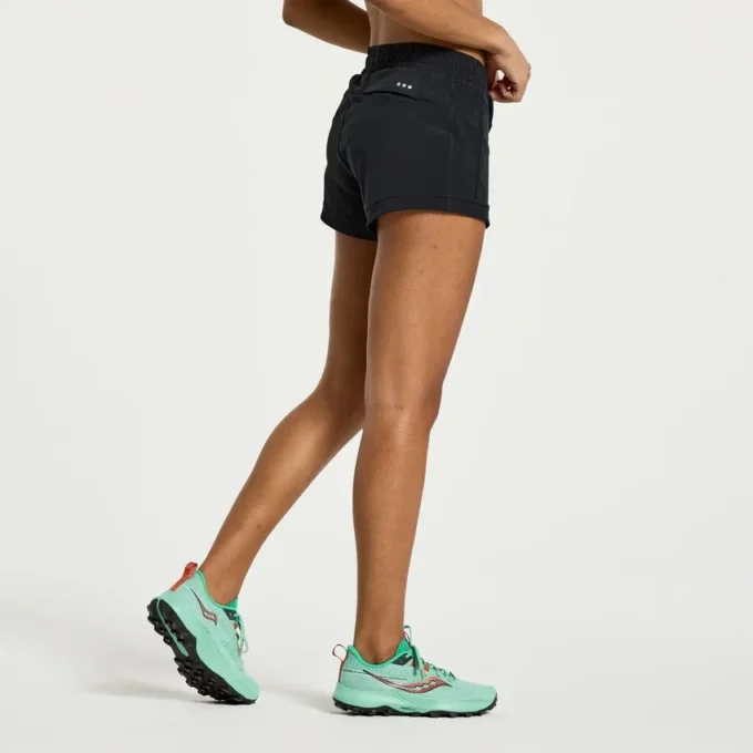 Women’s outpace 2.5″ split short Women’s outpace 2.5″ split short
