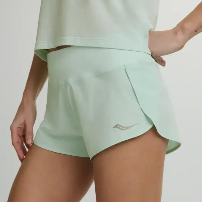 Women’s outpace 2.5″ split short Women’s outpace 2.5″ split short